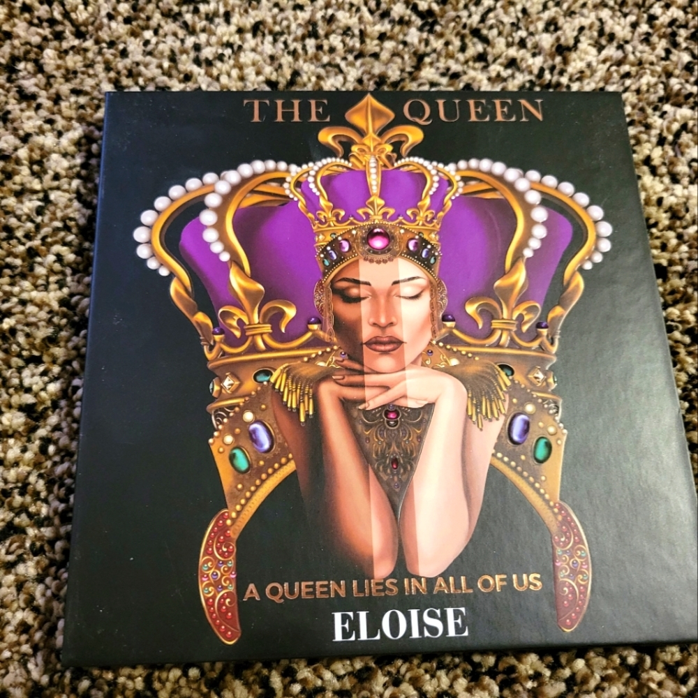 The queen Eloise eyeshadow pallette new